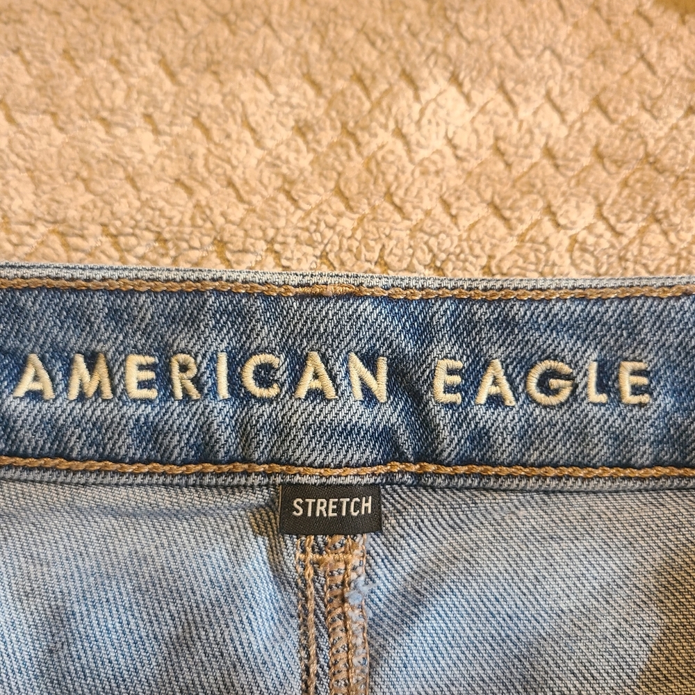 American eagle - Picture 2 of 5